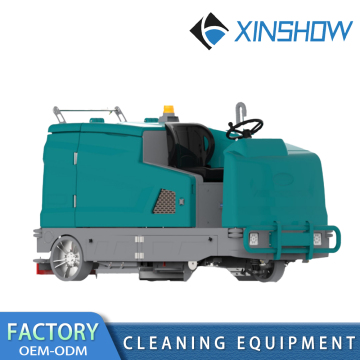 Large scale washing and sweeping integrated vehicle