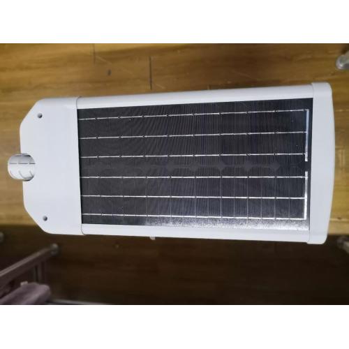 Réverbère solaire mené étanche IP65