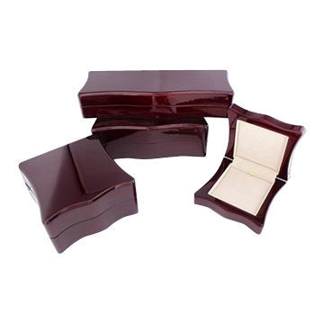 Wooden Boxes, Made of MDF, Inner Lining Covered with Velvet