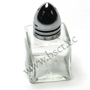 1/2 oz glass salt and pepper pot shaker