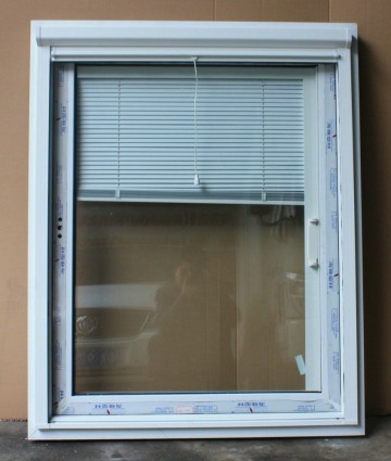 casement window manufacturer in Guangzhou China with retractable fly screen
