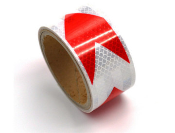 DOT-C2reflective sheeting white with redarrow