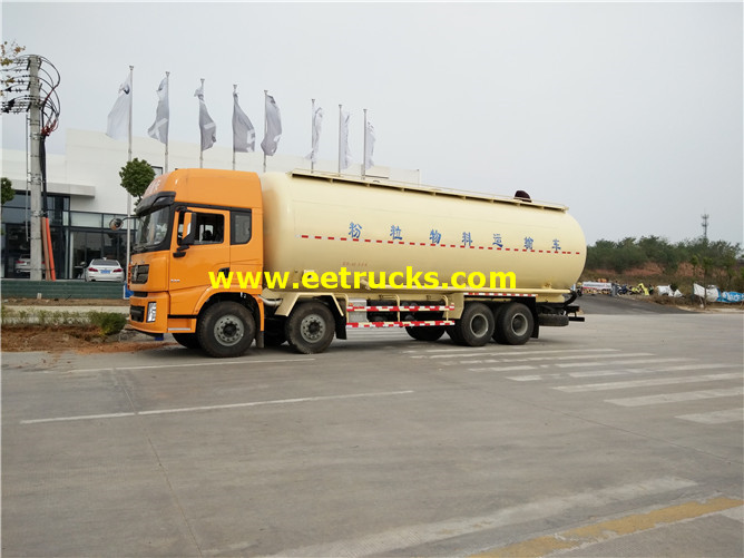 Shacman 9000 Gallons Pneumatic Dry Tank Trucks