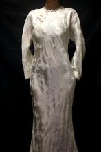 Elegant White Silk Qipao for Women