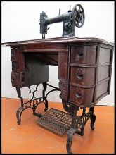 Dollhouse Miniature Treadle Sewing Machine