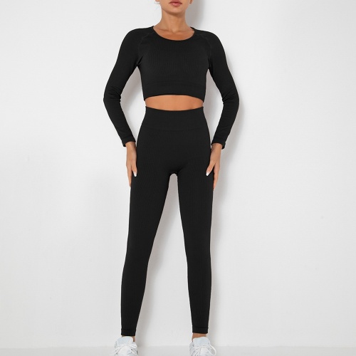 einfache Fitness-Outfits für Damen