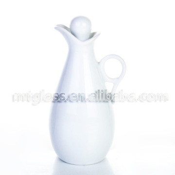 Handmade white ceramic water carafe,water pitcher wholesale