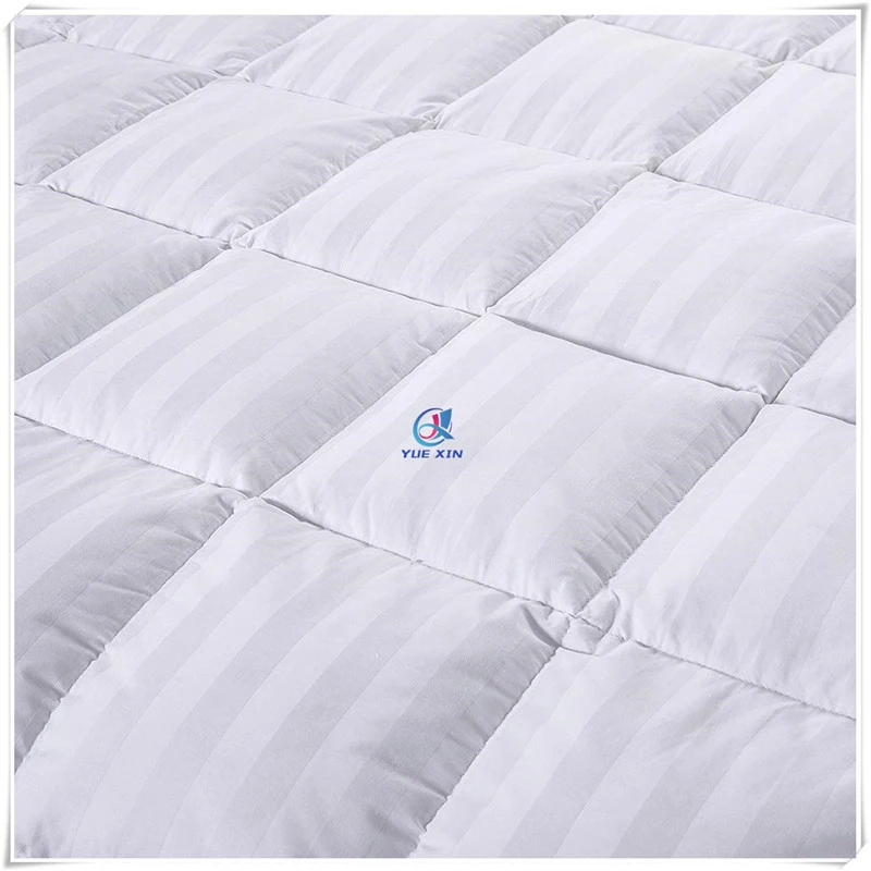 100% Cotton All Seasons White Stripe Comforter Insert for Hotel