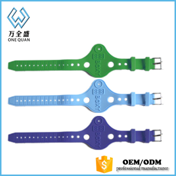 Promotional silicone key holder bracelet , key holder wristband