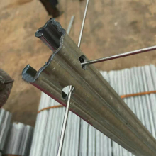 Galvanized Channel Sign Vineyard Trellis Post Clip Roll Forming Machine