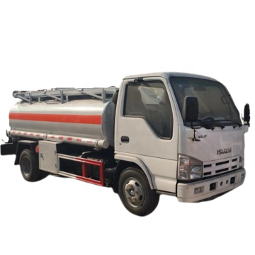 Japan New 5000 Liters mobile fuel oil tanker refueling truck in UAE