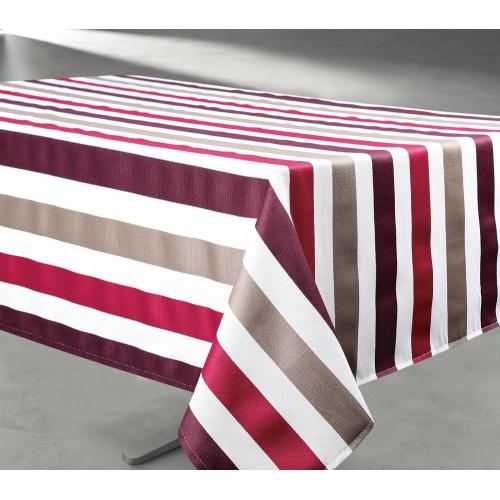 Une nappe à motifs rectangulaires