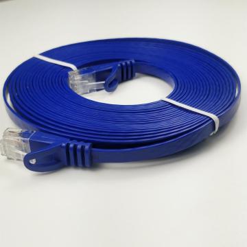 ケーブル管理用のCat6コンピュータケーブル