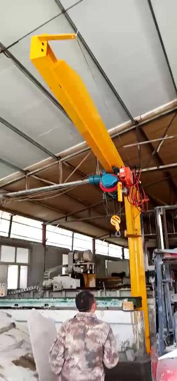 Swing arm hoisting small mobile shipyard jib crane 5 ton