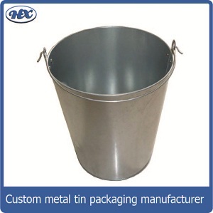 Metal bucket with handle