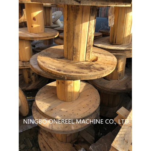 Reels de câble en bois vides à vendre