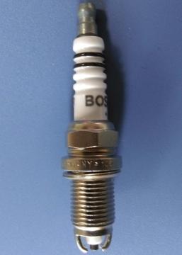 Bosch spark plug FLR8LDCU+9 7407 OE 0242229654