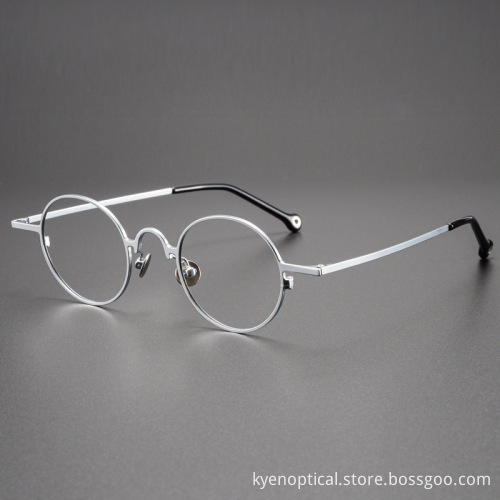 K080 Titanium Eyeglasses Frames: Vintage Design, High Quality, Wholesale Pricing