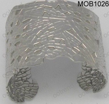 Fashion Etching patent hammered effect stainless steel bangle for fashion laday