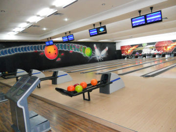 Bowling alley