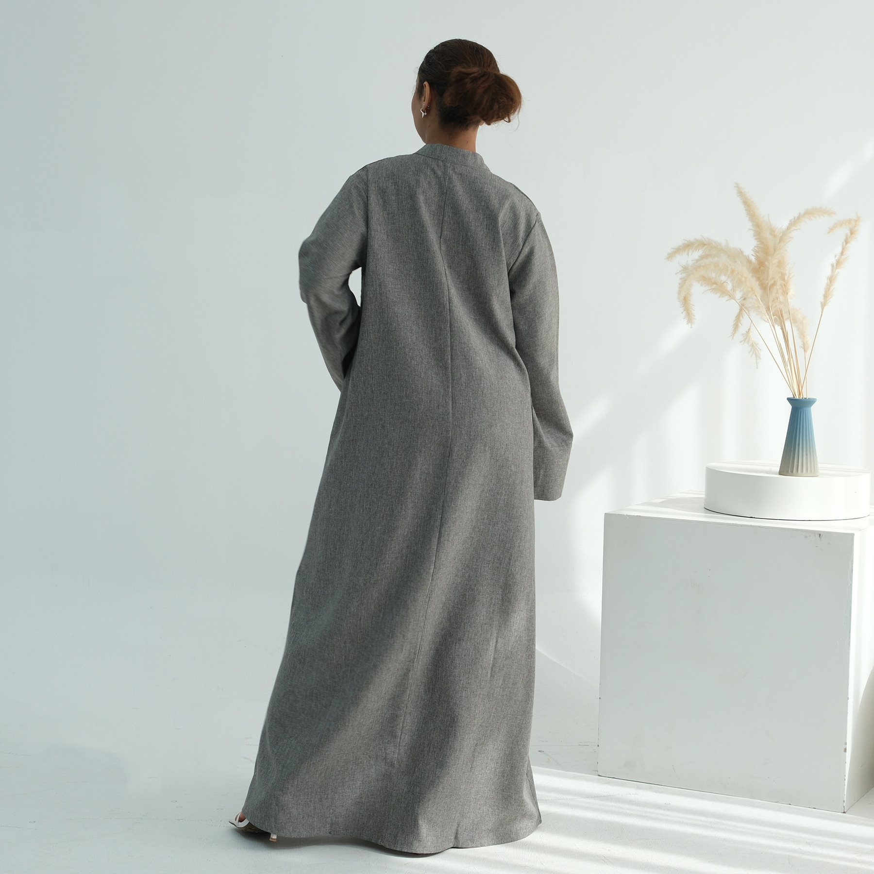 جزئیات رنگ کتانی روزمره Abaya Everyday Linen Abaya Color Detail