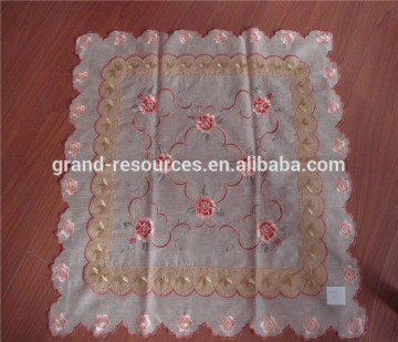 Fancy wedding table cloth overlay