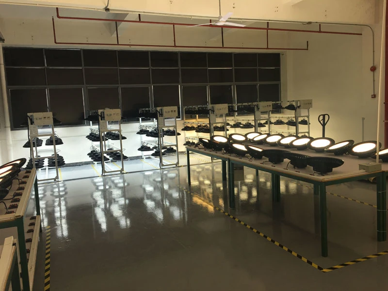 IP65 150lm/W Shenzhen UFO High Bay Light with Smart Control System