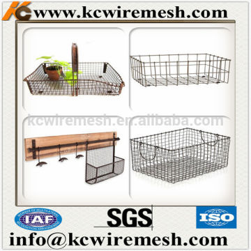 Stainless Steel Wire Mesh Basket For Food.
