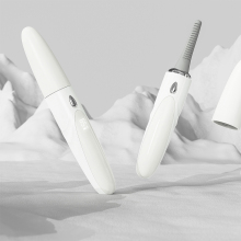 Ergonomic Eyelash Curler Industrial Design