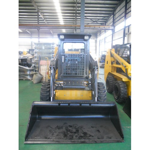 skid steer loader mini 700kg dengan quick coupler