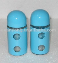 salt and pepper shaker