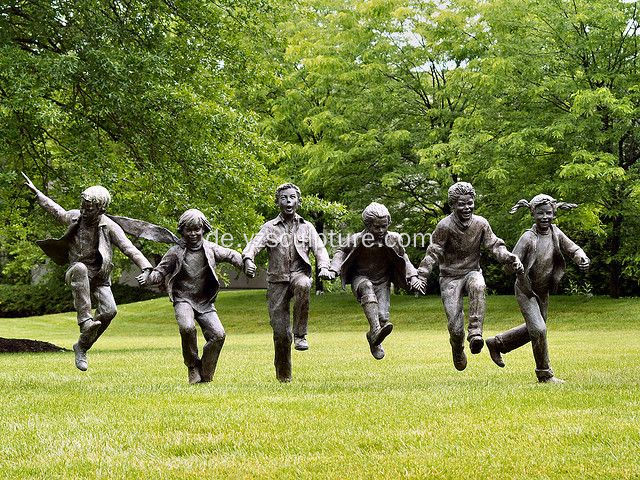 Skulptur Garten Leben Größe Messing spielende Kinder