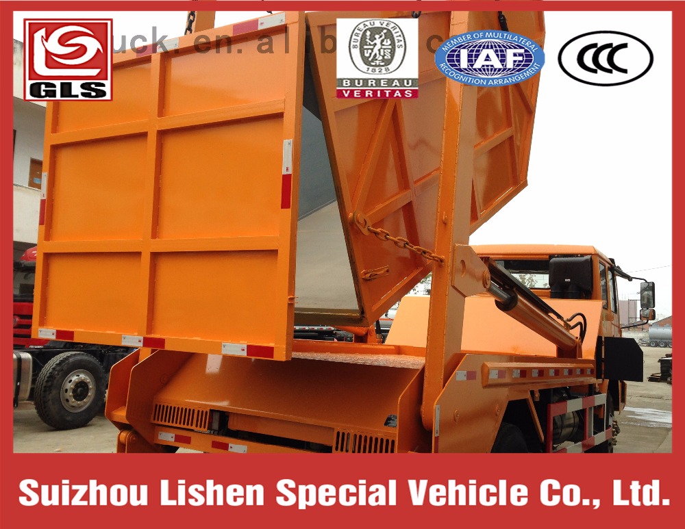 4X2 HOWO swing crane garbage bucket truck