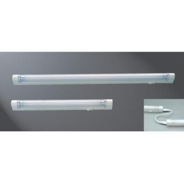T5 fluorescent under cabinet light