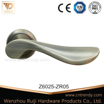 Wenzhou Door Hardware Manufacture Antique Brass Door Lever Handle (Z6025-ZR05)