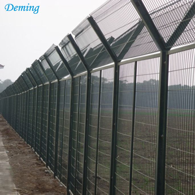 2.1m Powder Coated Galvanized Airport Fence