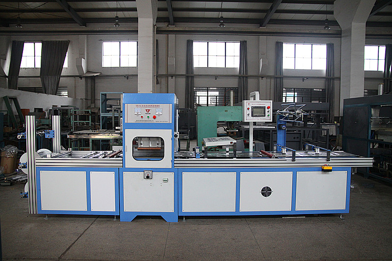 Automatic soft pvc wristband making machine