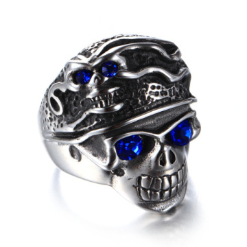 Vacuum plating blue eyes skull finger ring