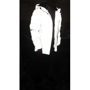 High vis jacket with reflective fabric