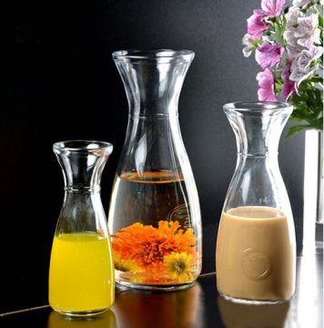 Different Size of Exquisite Shape Clear Glass Vase