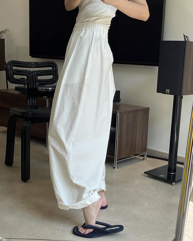 Широкие брюки шикарного минималистского силуэта в японском стиле Japanese-Style Chic Minimalist Silhouette Wide Leg Pants