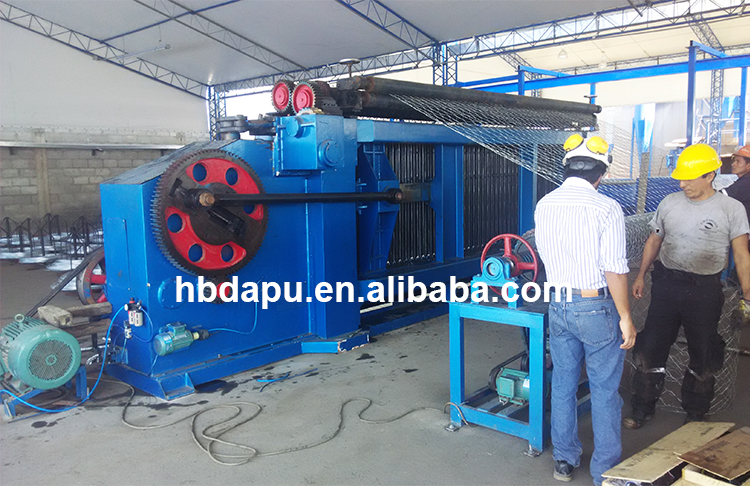 Stone gabion wall mesh weaving machine