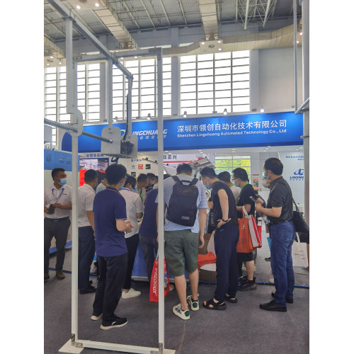 thin garment packaging machine
