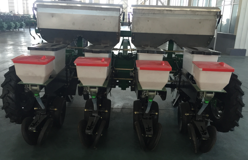 Corn Seeding Planter Machine