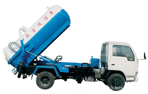 Right Hand Drive Sewage Cleaner Dongfeng Vacuum Tank Trucks