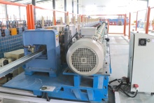 Heavy duty shelving rack decking roll forming machine
