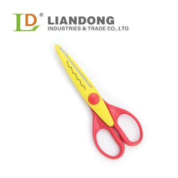 SS029 Creative Pattern Edged Scissors