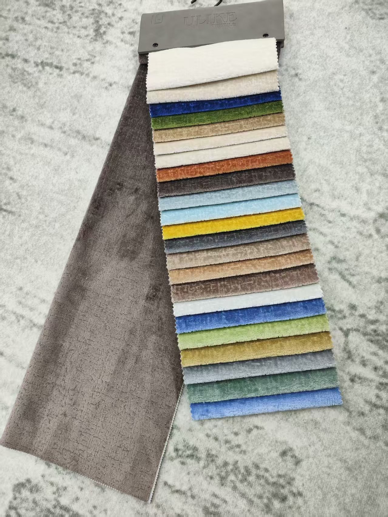 Кадифена ткаенина Velvet Fabric