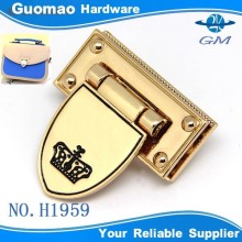 Hanging gold shiny gold turn lock for handbag
