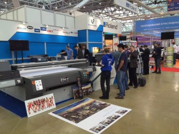 out door advertisment Ricoh gen5 large format digital flatbed printer